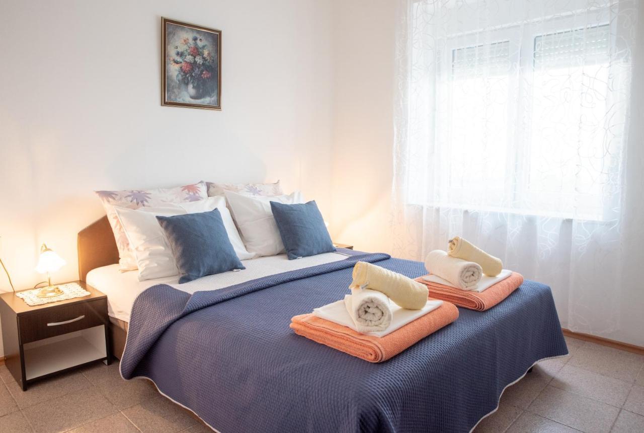 Apartmani Silvana&Vera Senj  Exterior photo