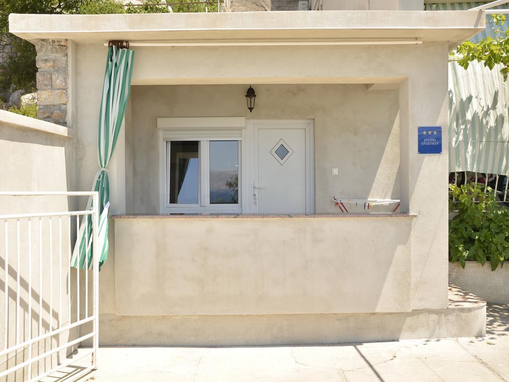 Apartmani Silvana&Vera Senj  Exterior photo